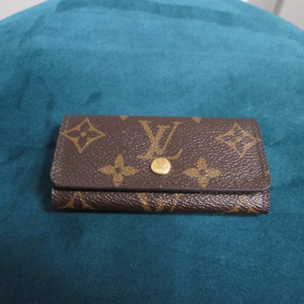 Louis Vuitton Monogram 4 Key Multiples Holder - image 2